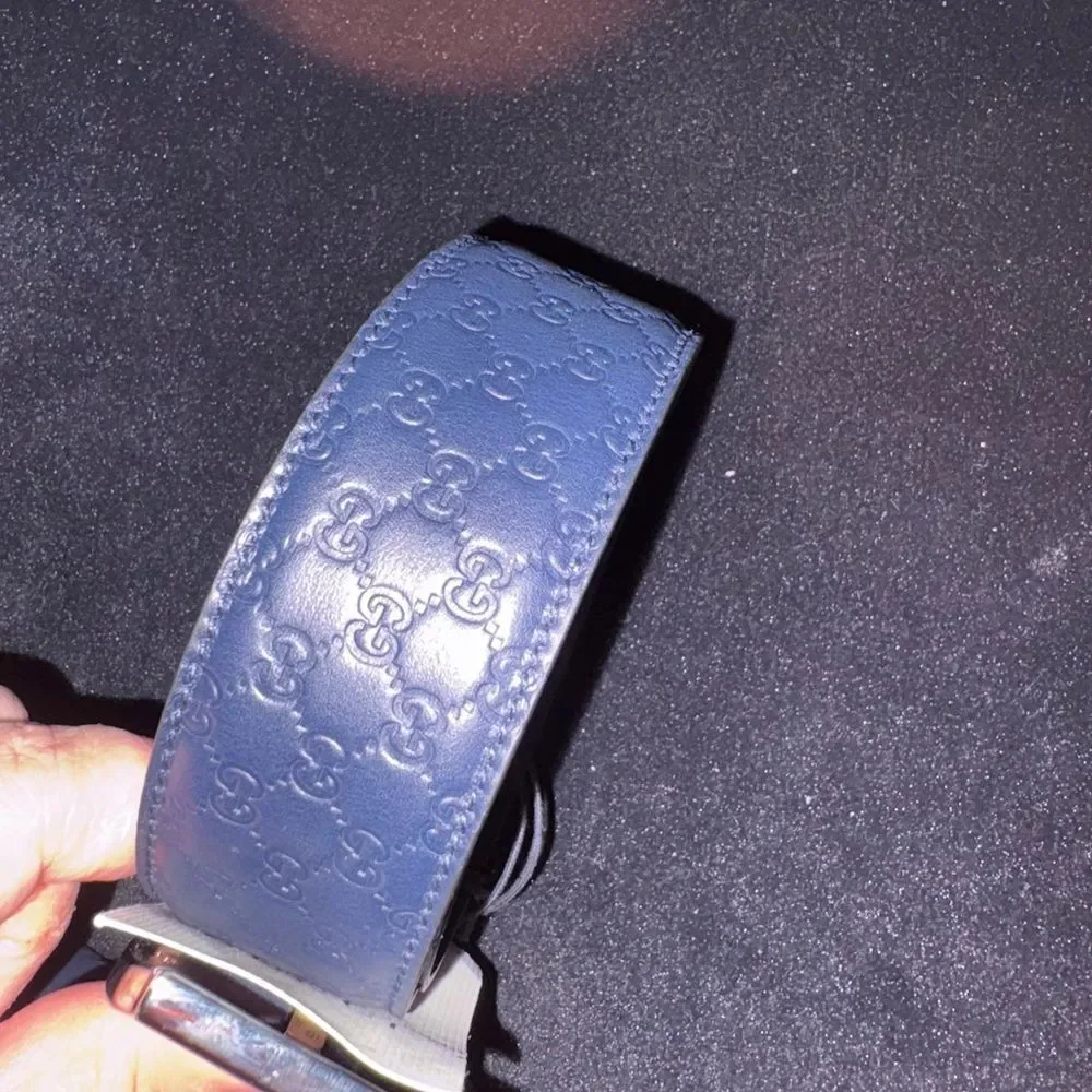 Gucci dark navy Embossed Leather Belt size 85 comes with box and dustbag - Picture 2 of 5